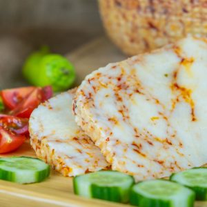 Biberli Sepet Peyniri 1kg